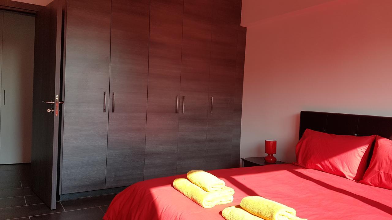 Dezo Luxury Town Apartment Ларнака Екстер'єр фото